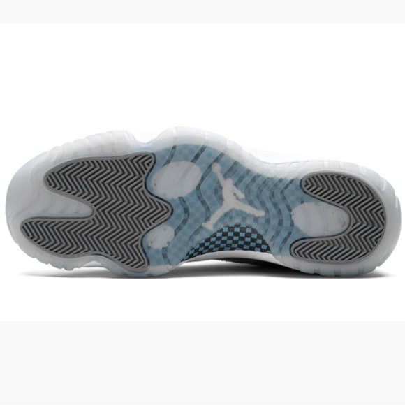 AIR JORDAN 11 LOW
"White Cement" men’s size 12 - Picture 5 of 5